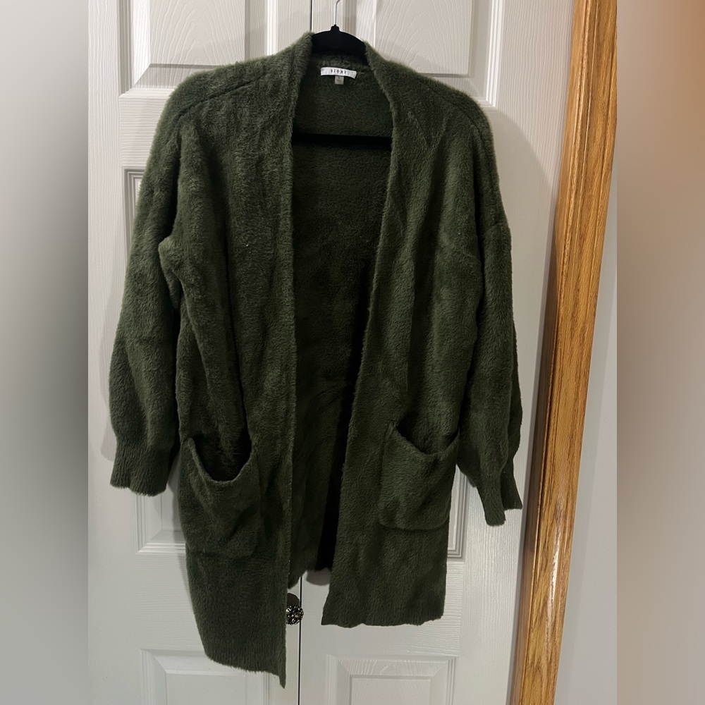 Cardigan - Picture 1 of 8